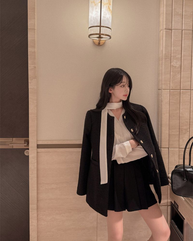 Tweed one piece jacket