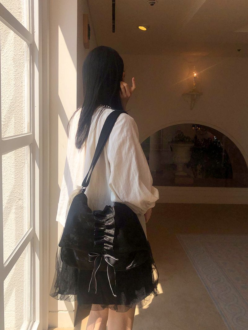 Ruffle envelope bag_black
