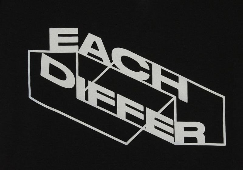 REFLECTIVE OVER SIZE T-SHIRT_BLACK