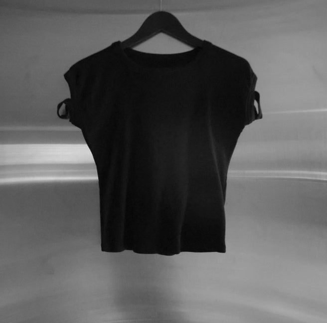 Ser Cutout Short Sleeve Tee