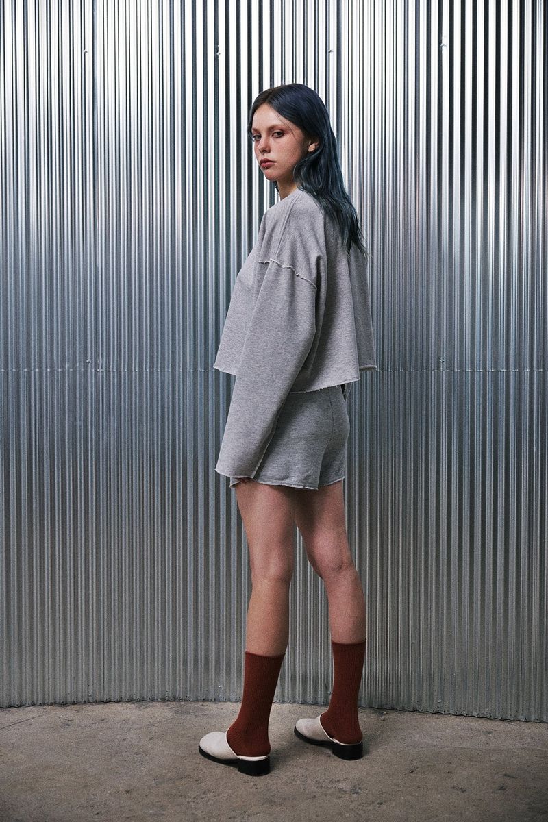 VINTAGE P. DYEING CUT-OUT CROP-TEE (Gray)