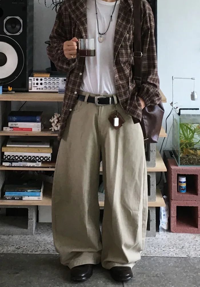 SEMIKAJI（セミカジ）の「SLウォッシュド パネル カーブド コットン パンツ（パンツ）」