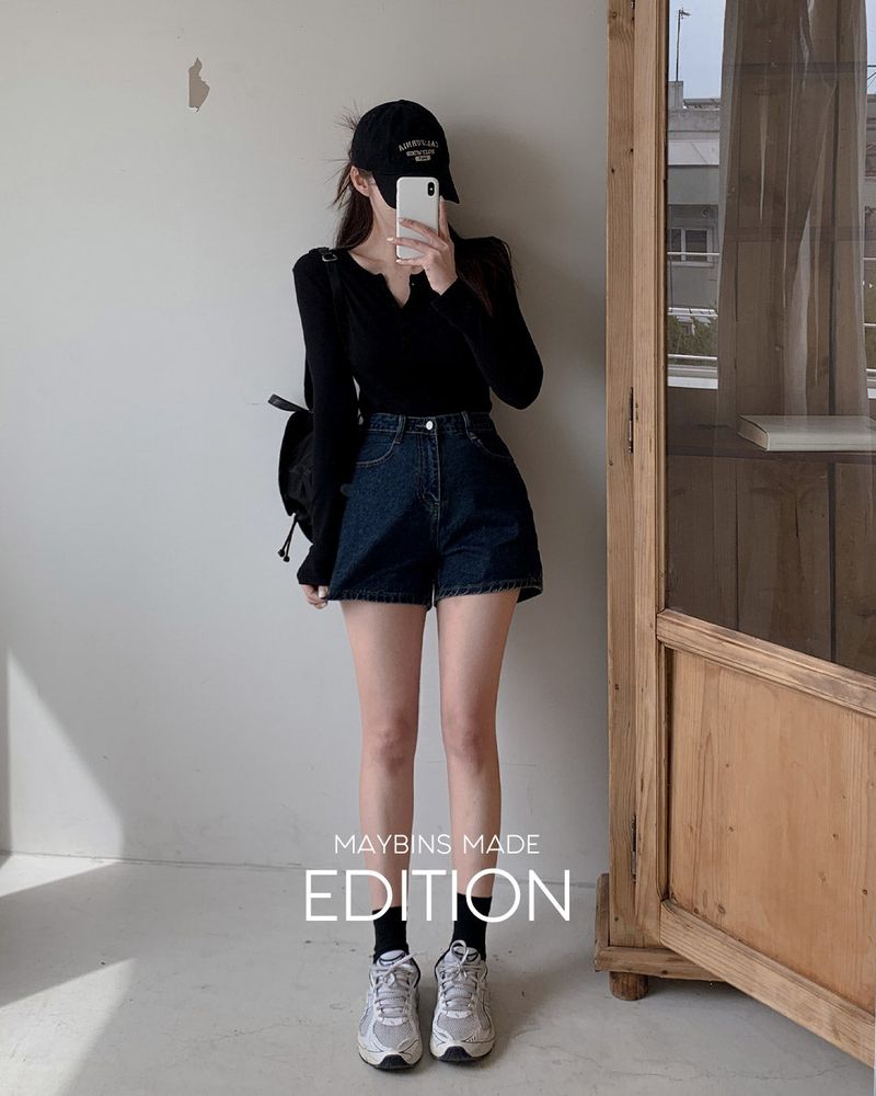 [MADE] Roy Henry neck button T-shirt