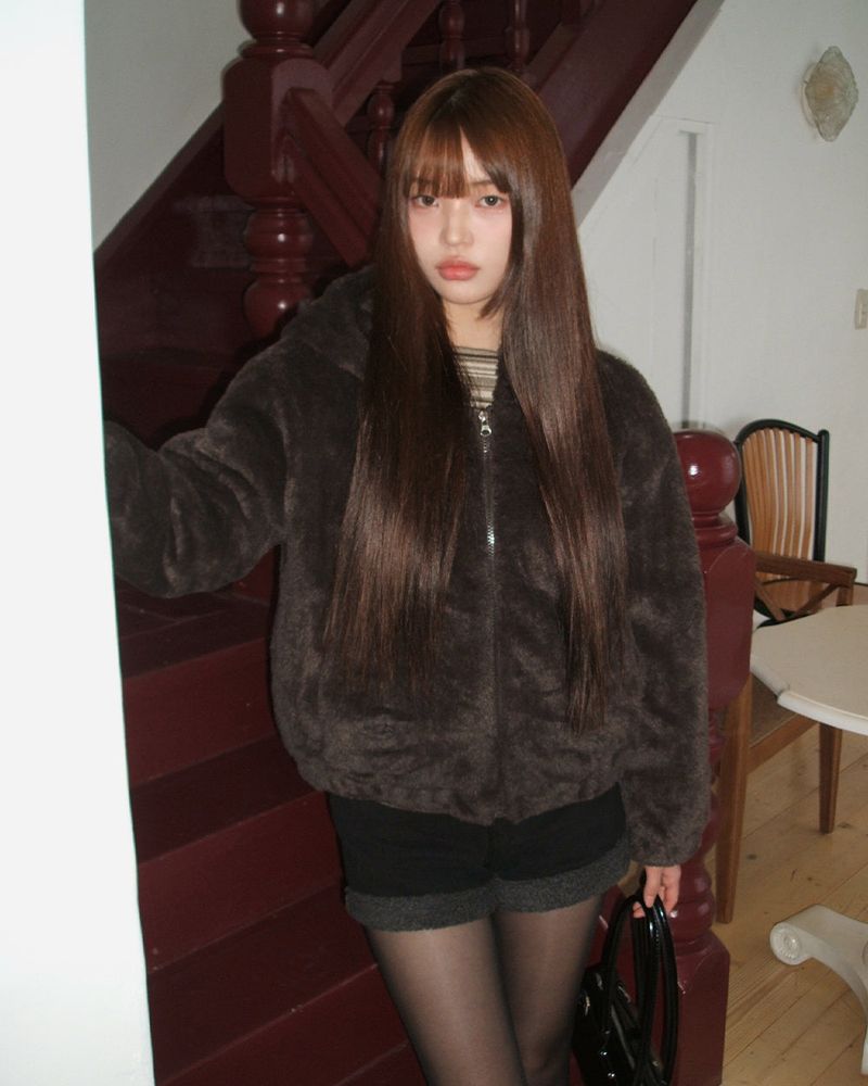 Chuha Fur Hood Lined Quilted Loose-Fit Zip-Up Jacket