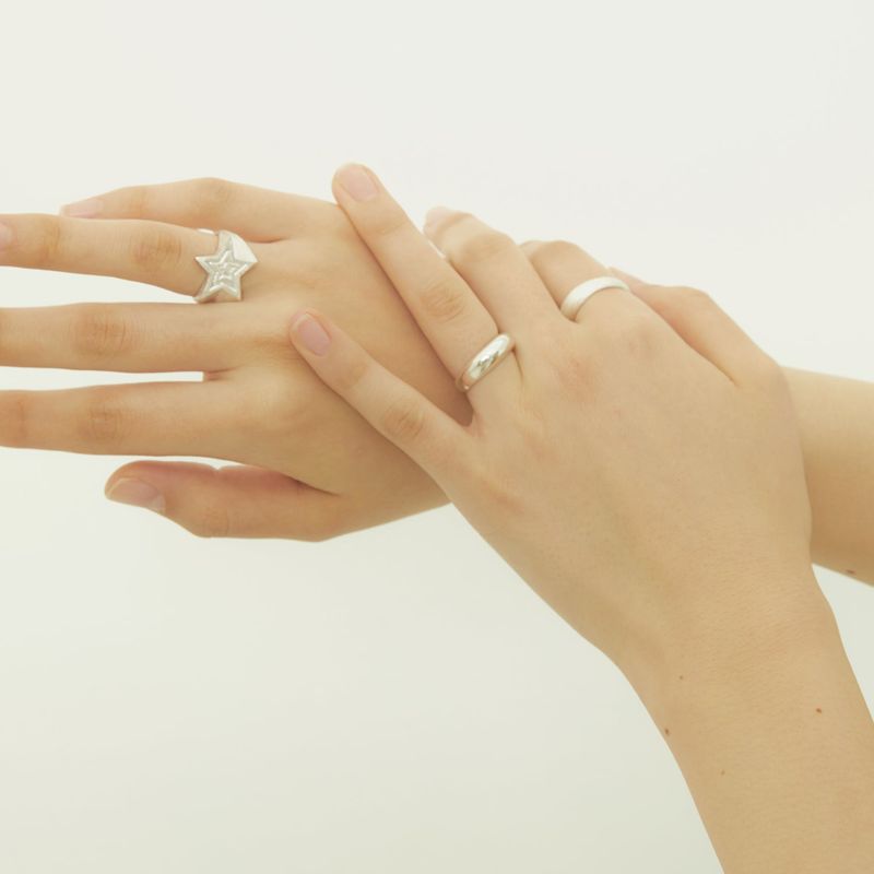twin star bold ring glitter texture.