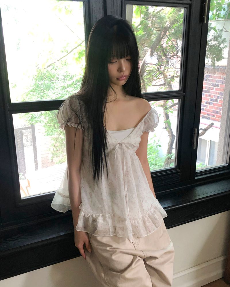 WONDER WONDER（ワンダーワンダー）の「Ranel Floral Sleeveless Blouse（Tops）」