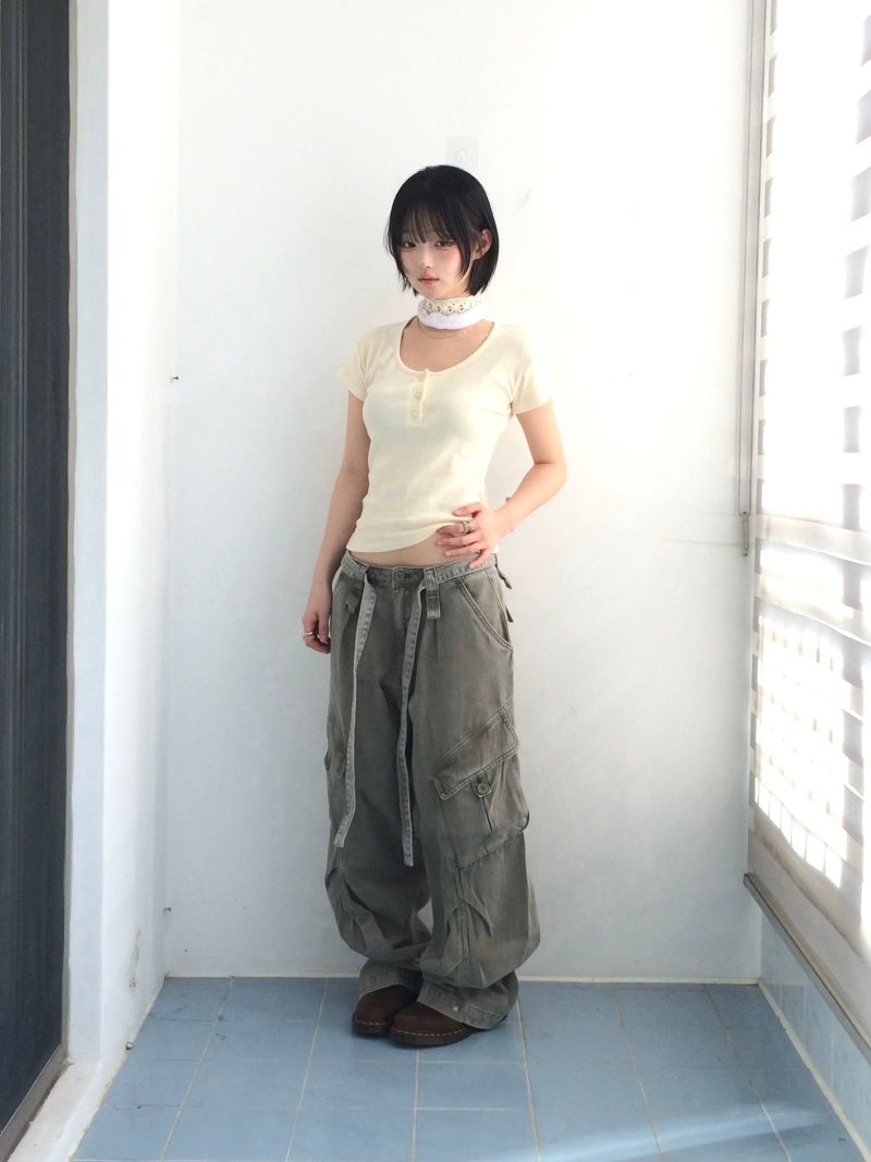 Pocket cargo strap pants