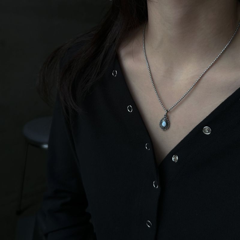 [MADE] White tear Necklace