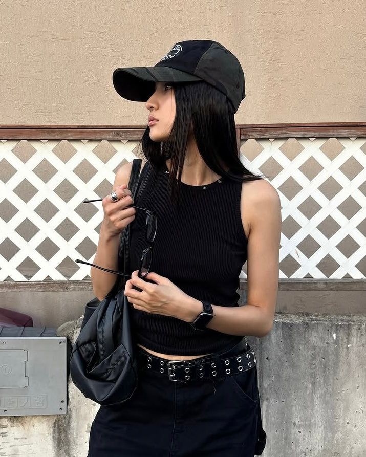 Ake Studded Sleeveless Black [WOMEN]