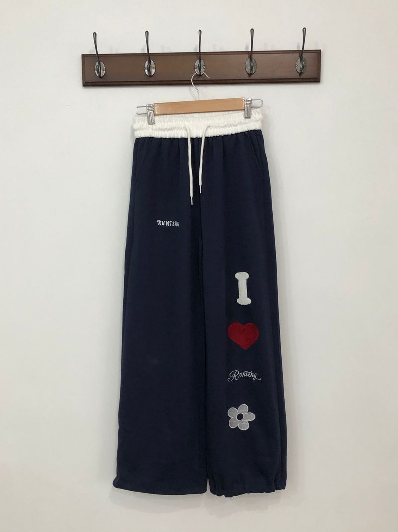 I ♥ Heart patch pants