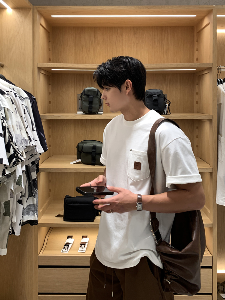 LOOKPLE(ルックプル)の「バーンリー ピン パッチポケット ワーク スタンダードフィット ショートスリーブ(トップス)」