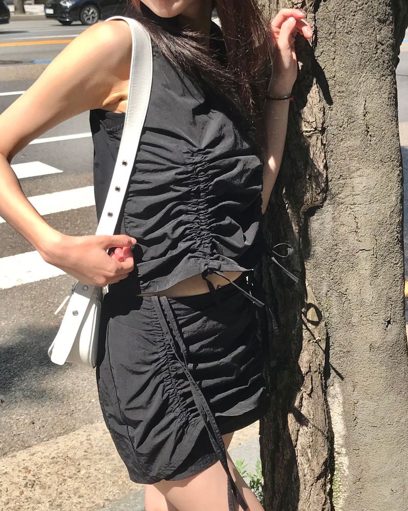 Lovech set up sleeveless