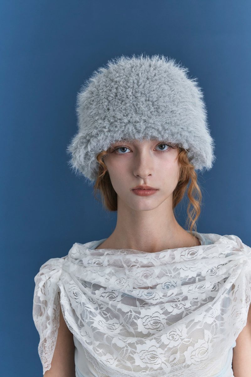 MEATEL HAT IN BLUE WING