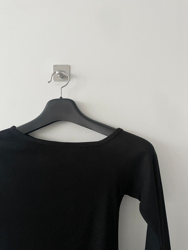 Funny diagonal slim off-shoulder T