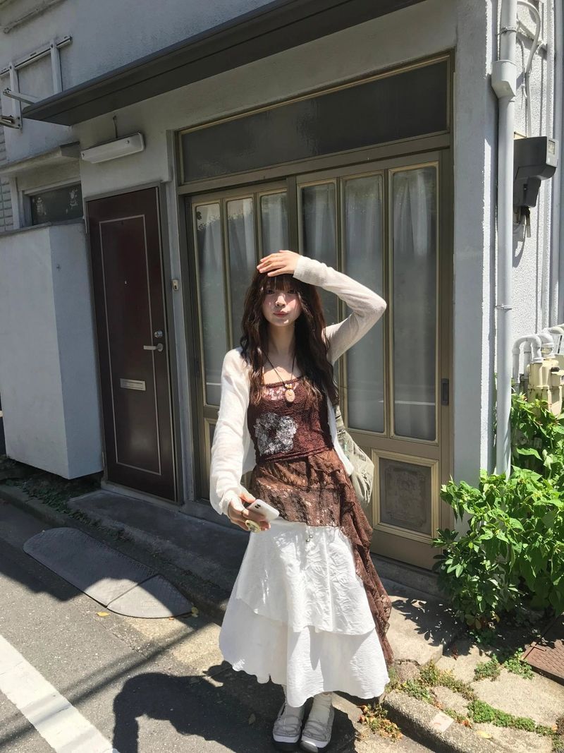 nunae layered lace sleeve