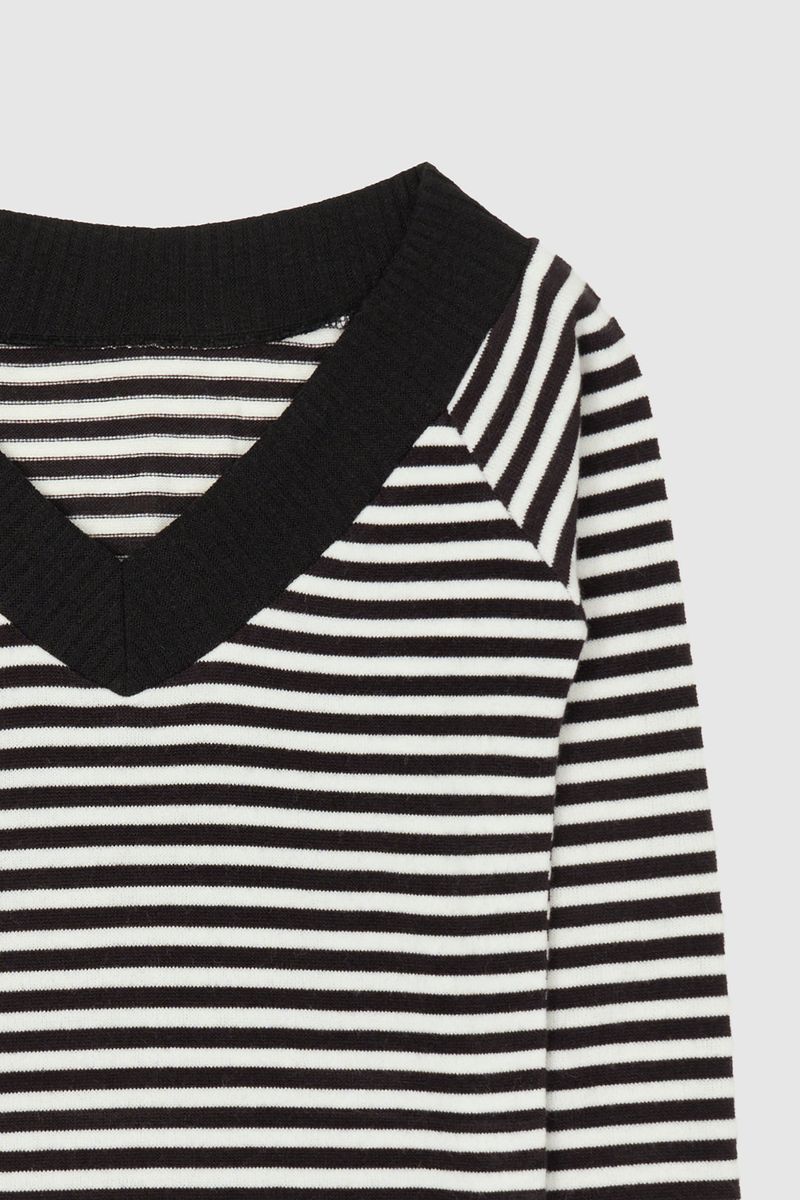 Eron V-neck stripe knit