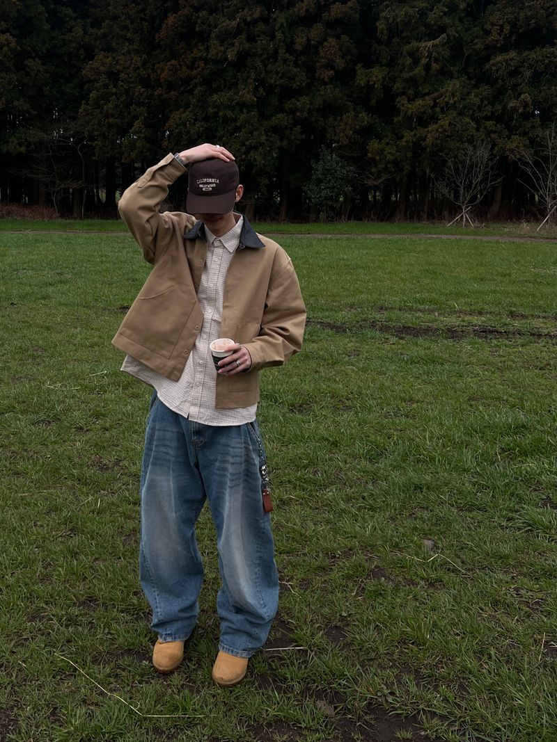 Curved Out Denim Pants (2 Colors)
