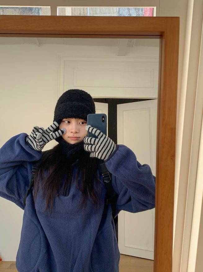 Pundero Wool Stripe Knit Gloves