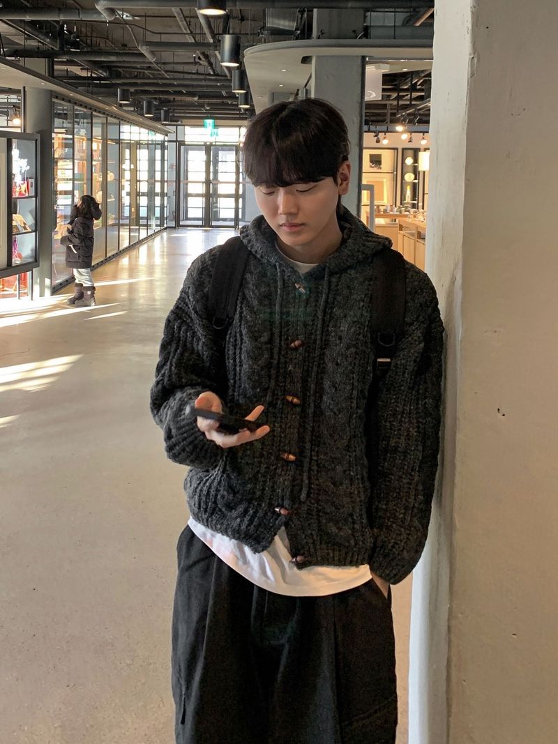 WHAT A LOOK（ワット ア ルック）の「 Level Tteokbokki Knit Hooded Cardigan（Tops）」