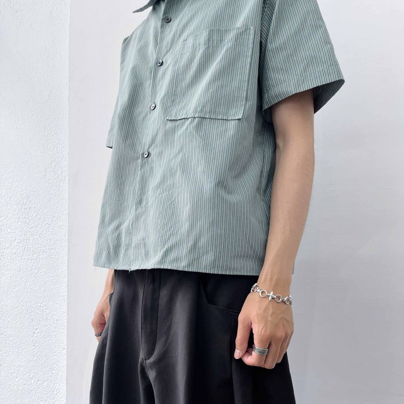 Vertical Textured Short Shirt