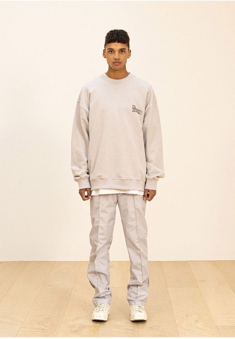 INVINCIBLE OVERSIZED SWEAT SHIRTS