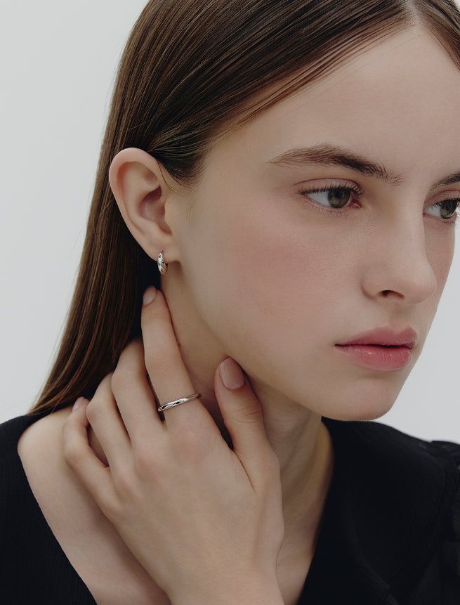 26SS★ Truvion (W) Waterdrop One-Touch Earrings
