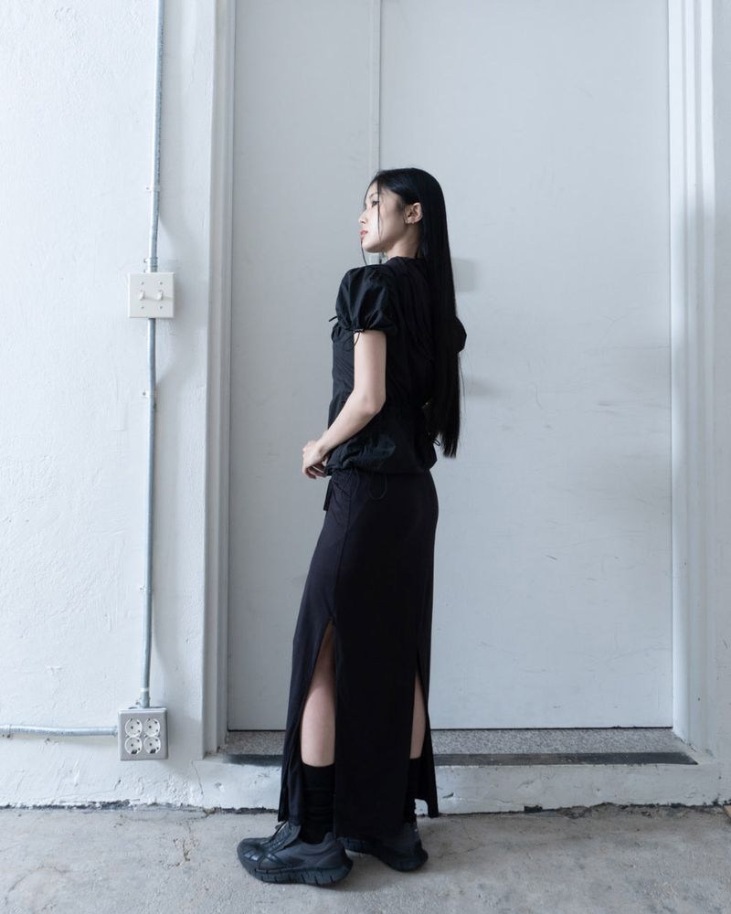 DESERT SHIRRING SLIT SK BLACK