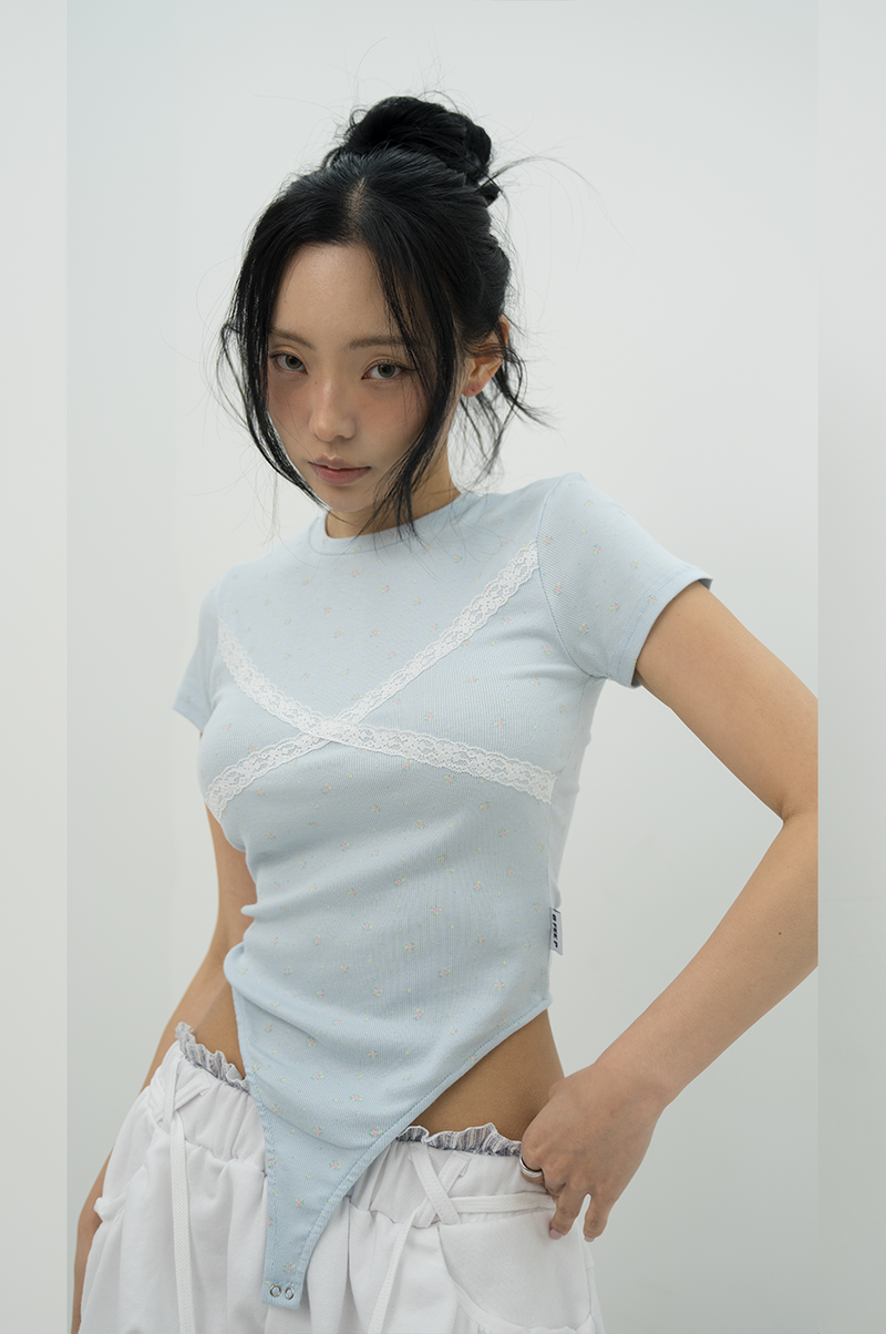 BFEEP（ビーピーピ）の「FLORAL LACE BODYSUIT _ SKY（Tops）」