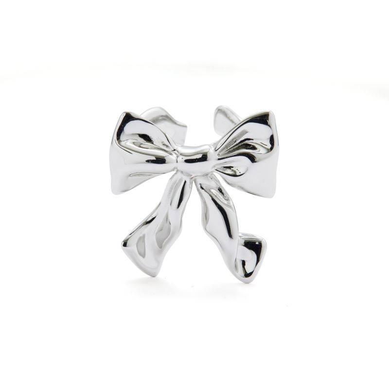 Small Bow Tie Ring