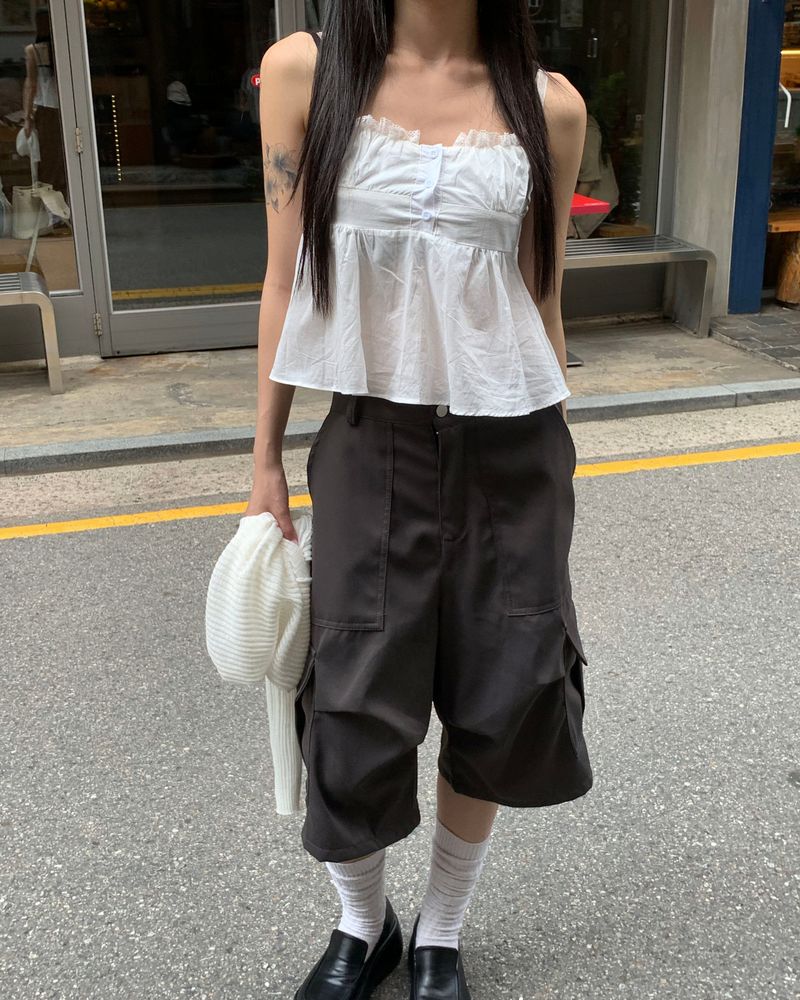 Big cargo bermuda pants