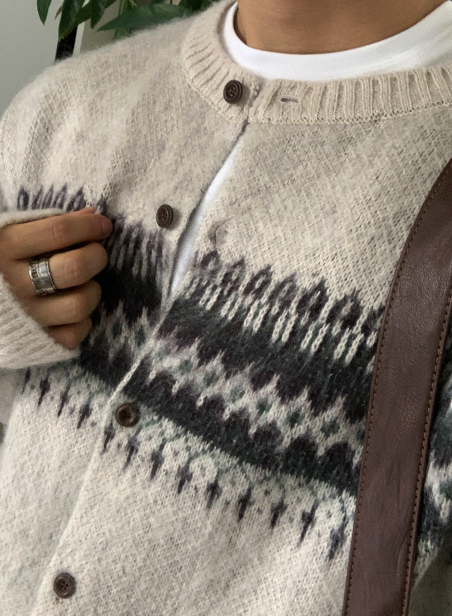 Belerice Blizz Nordic Cropped Semi-Overfit Cardigan