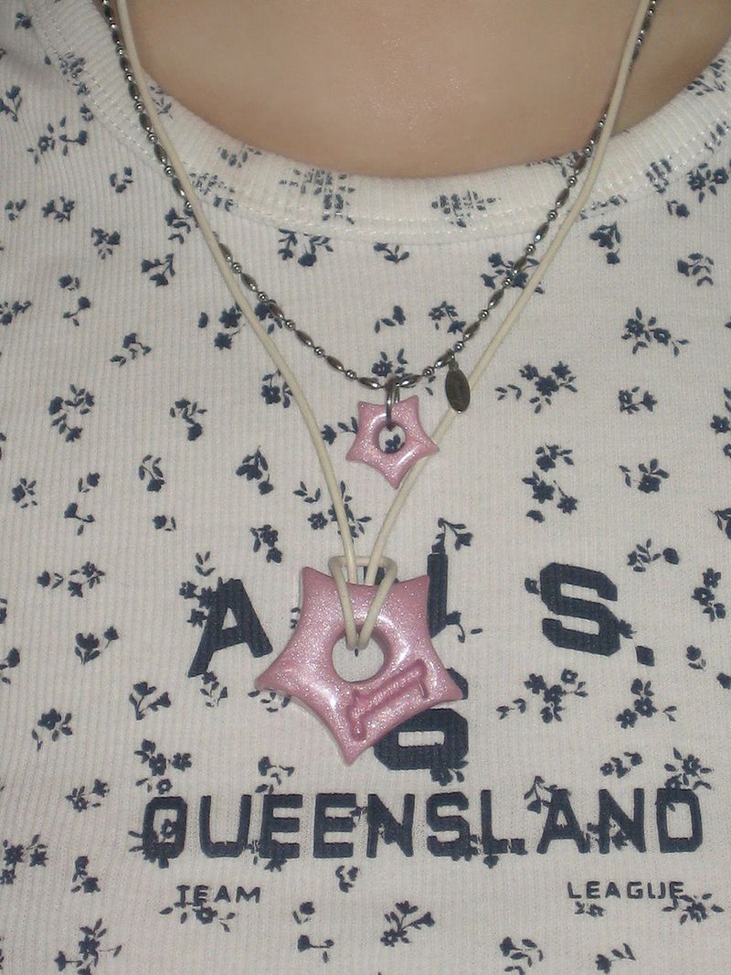 gleaming little star necklace [light pink]