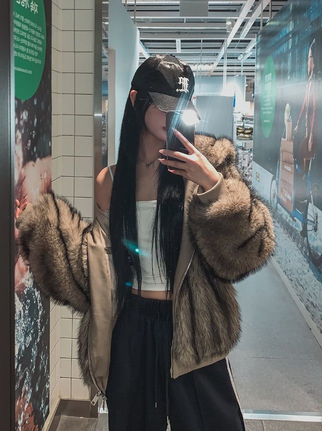 Kuro Two Way Fur Hooded Zip-up