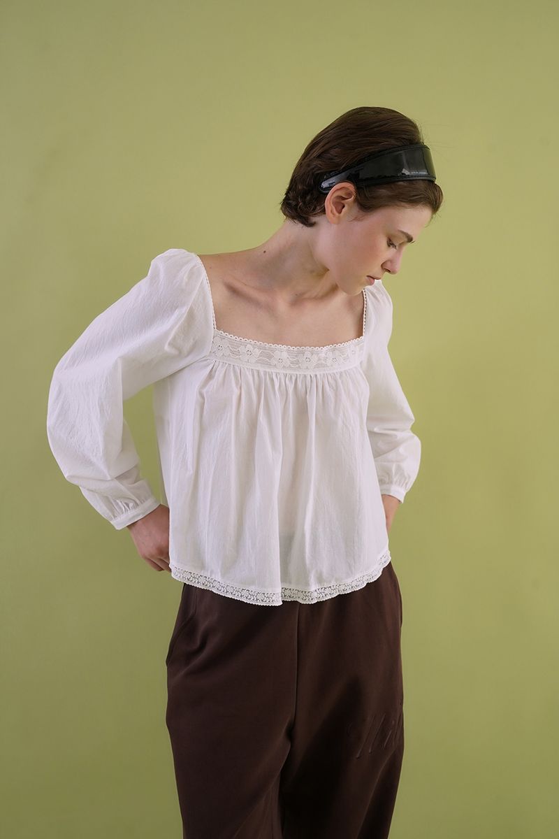 Lily lace blouse