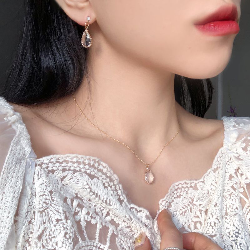 Younglong Crystal Earrings & Necklace set