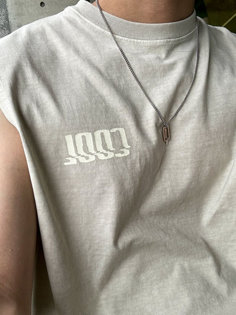 Square bar Necklace