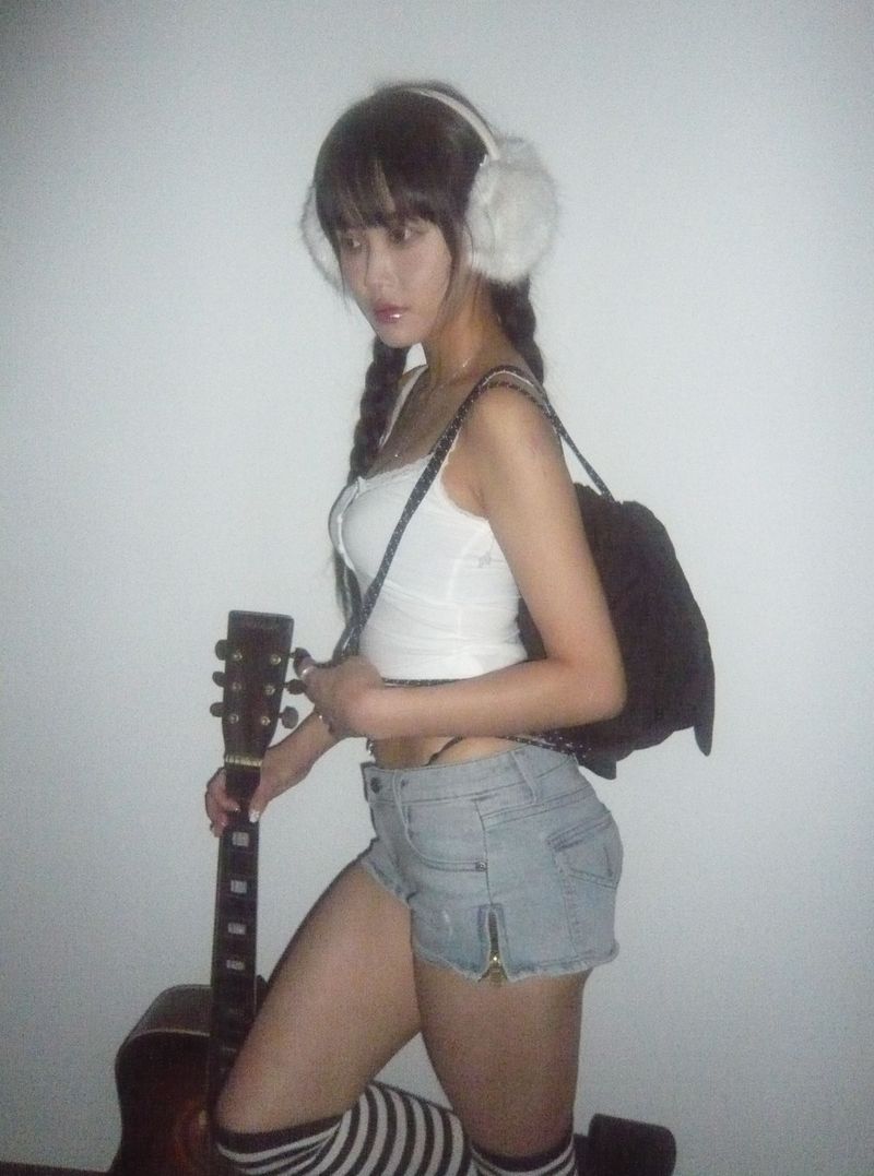 Rabbit hoodie bag