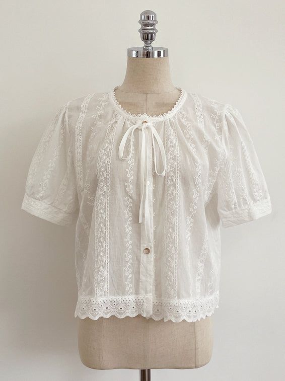 Sedel Lace Flower Embroidery Blouse