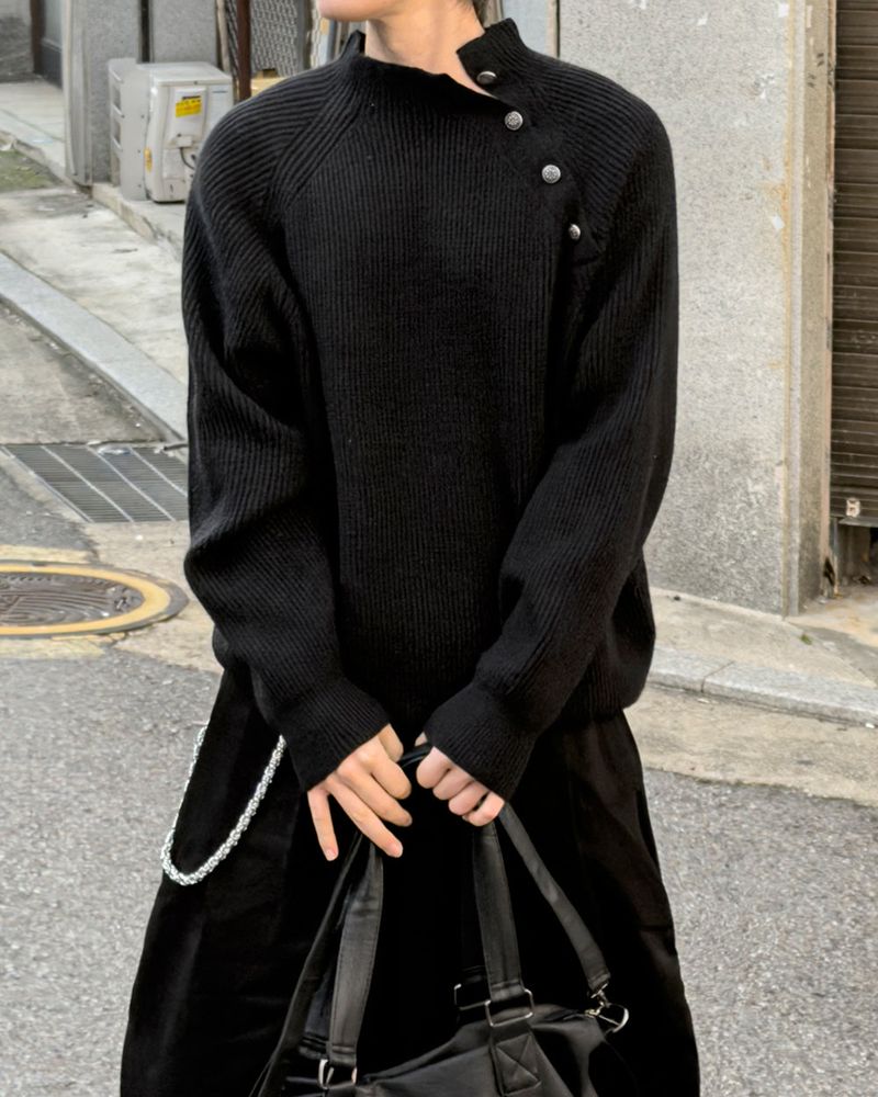 JIIGEUM(ジグム)の「Nell Line Neck Button Knit(Tops)」