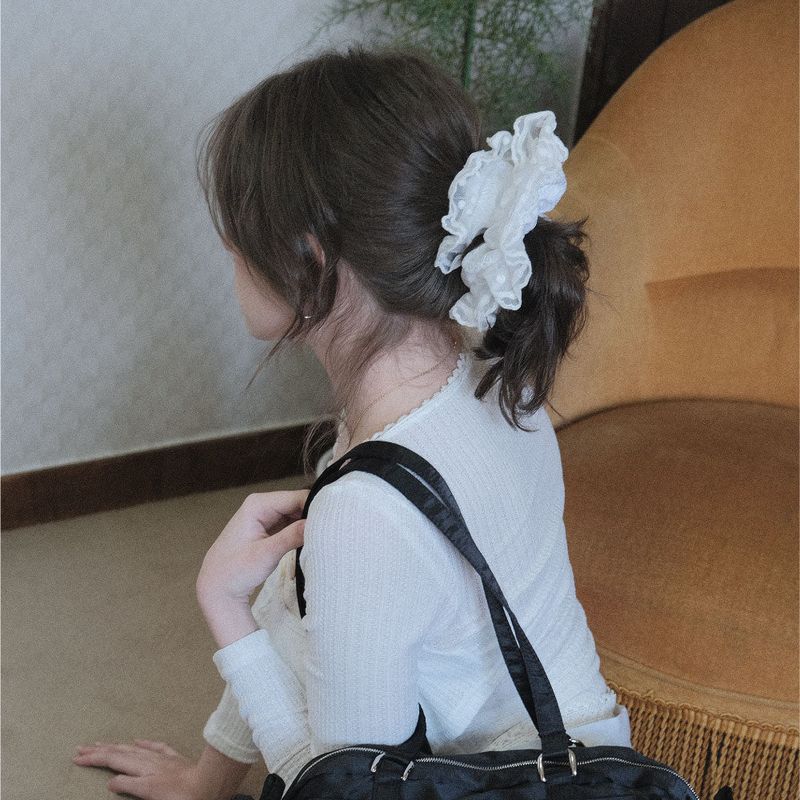 Lace scrunchie_white
