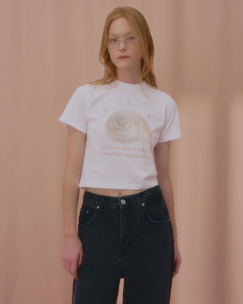 CHARMING SHELL CROP TSHIRT-WHITE
