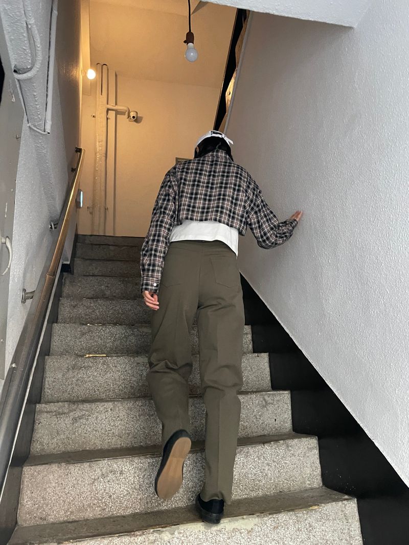 Feminine cotton wide pintuck pants 