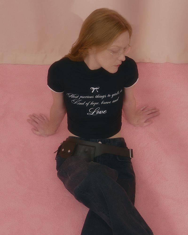 LOVE LACE CROP TSHIRT-BLACK