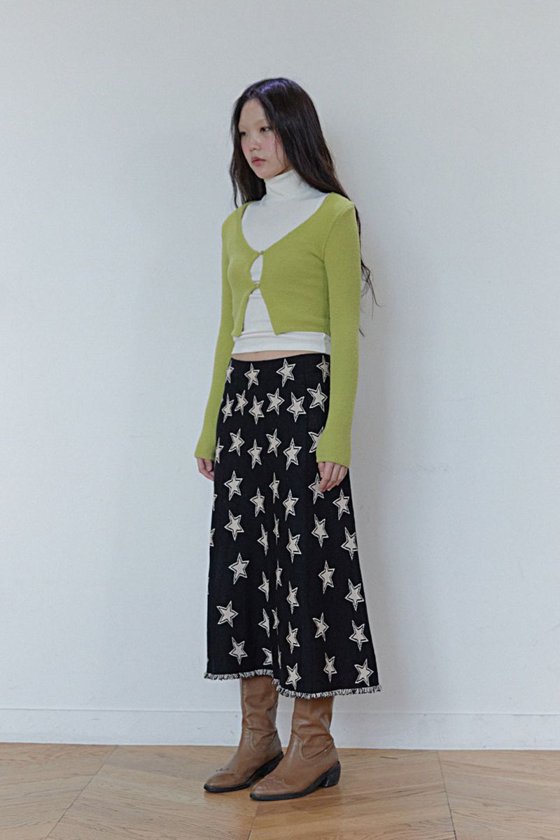 tipssy（ティプシー）の「星ニットスカート(2color)（スカート）」