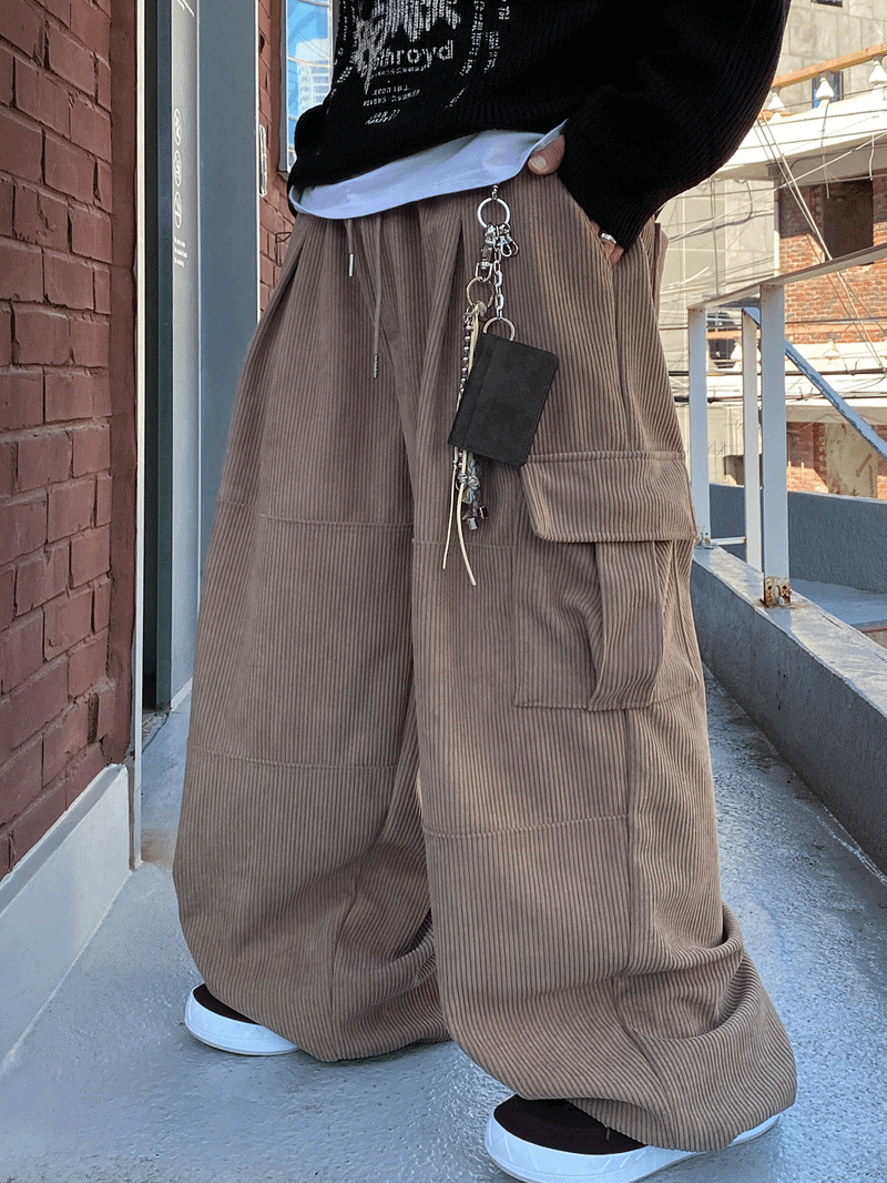 SSROOM(エスエスルーム)の「Corduroy Balloon Cargo Pants (4color)(Pants)」