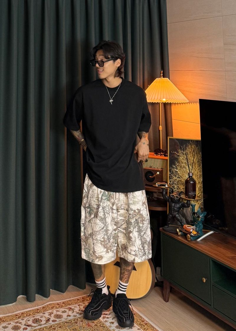 Leaves Carpenter Bermuda Shorts 2COLOR