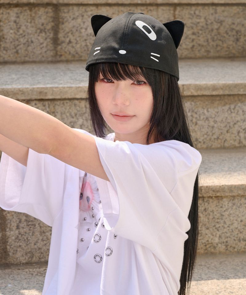 ITZAVIBE（イッザバイブ）の「M3OW キャットイヤー ボールキャップ（帽子）」