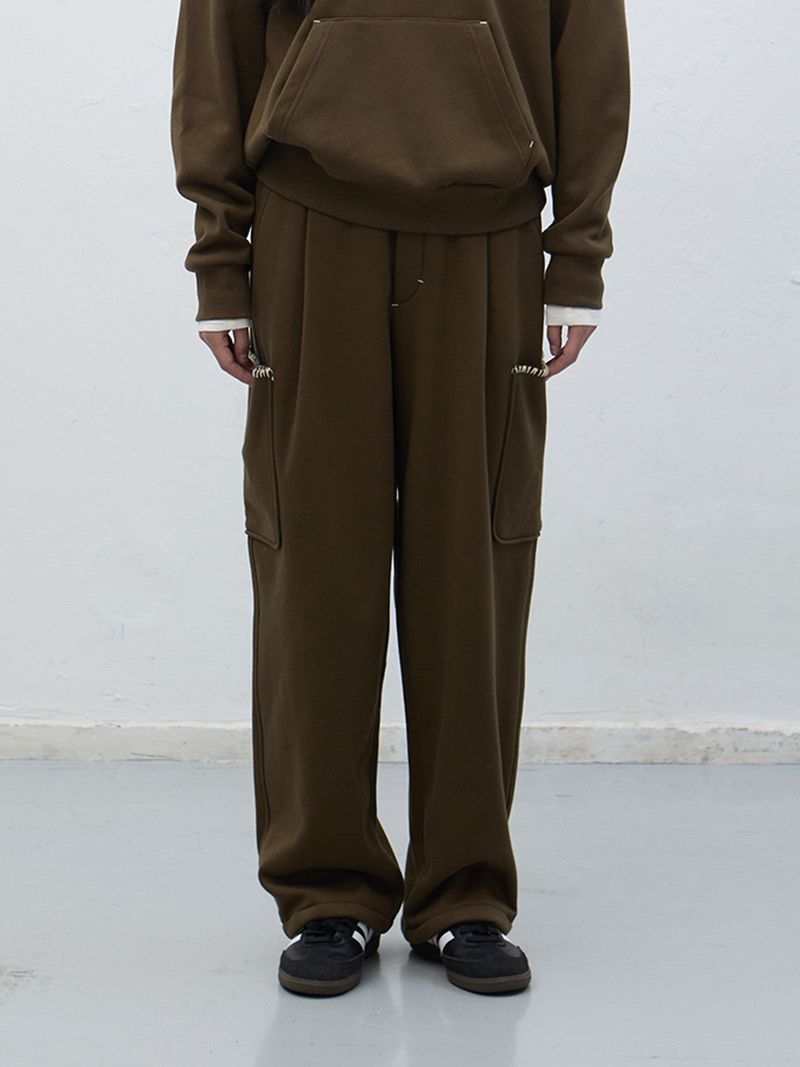 stitch cargo sweat pants