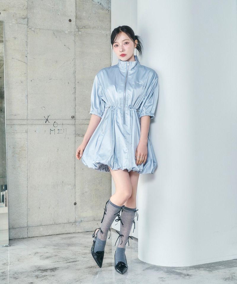 ANDGEEBEE（アンジービー）の「バルーンシルエットハイネックワンピ（Dresses）」
