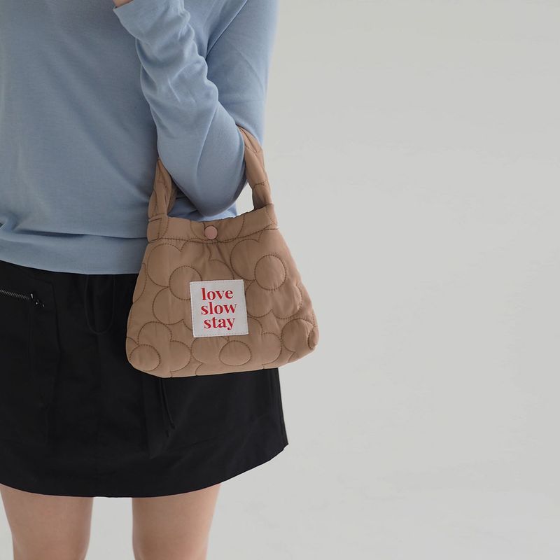 flower padding tote-beige